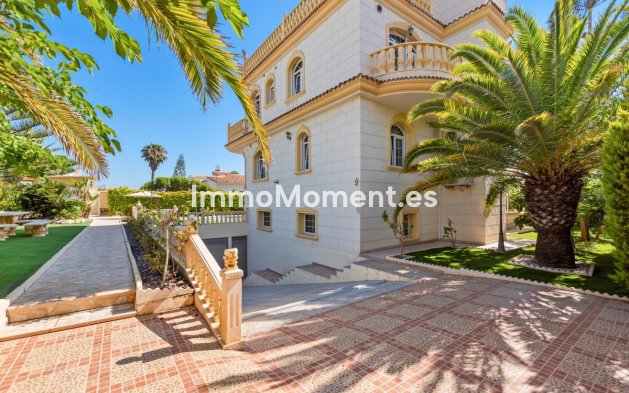 Resale - Villa - Orihuela - Playa Flamenca