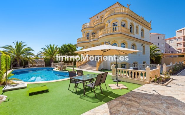 Resale - Villa - Orihuela - Playa Flamenca