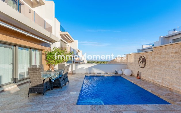 Resale - Villa - Orihuela - Villamartin