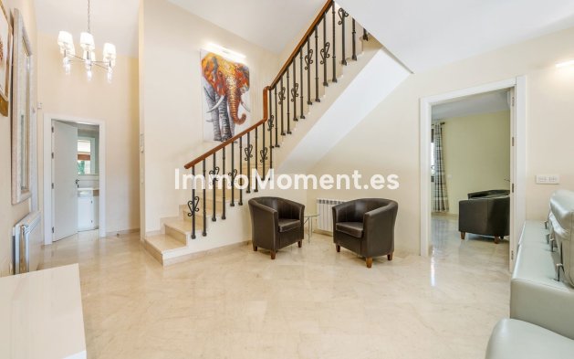 Bestaande woning - Villa - Estepona  - Atalaya