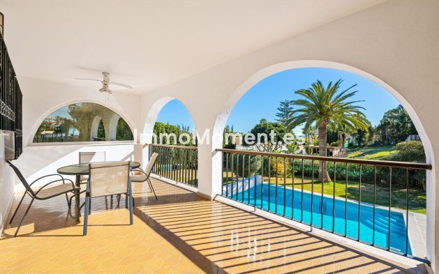 Bestaande woning - Villa - Estepona  - Atalaya