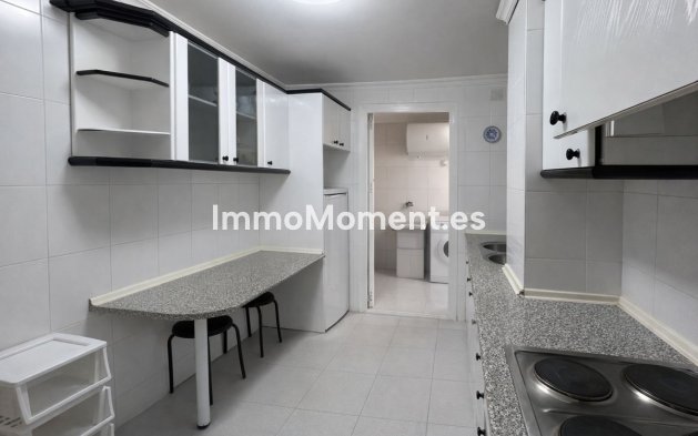 Resale - Apartment - Fuengirola - Fuengirola Centro