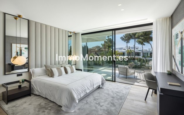 Wiederverkauf - Villa - Marbella - Nueva Andalucía