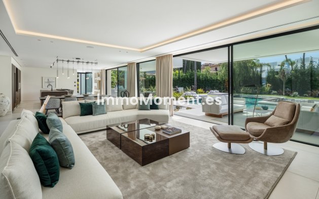 Wiederverkauf - Villa - Marbella - Nueva Andalucía