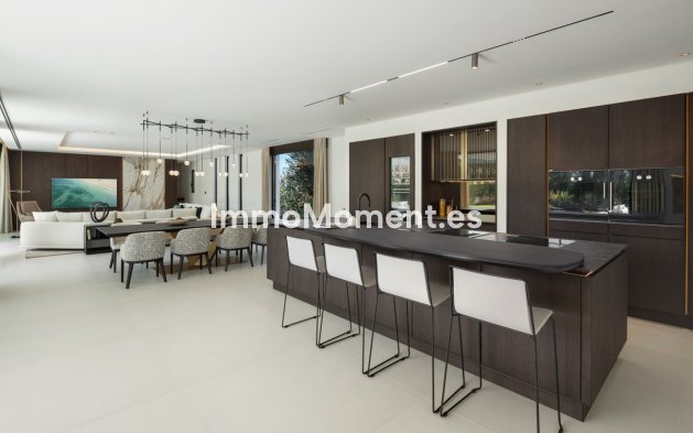 Wiederverkauf - Villa - Marbella - Nueva Andalucía