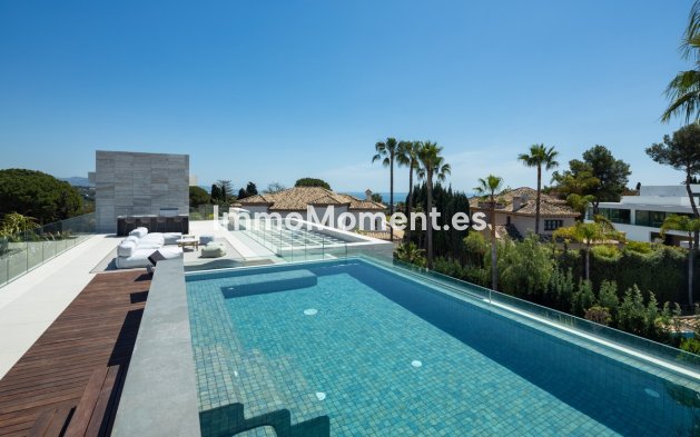 Wiederverkauf - Villa - Marbella - Nueva Andalucía