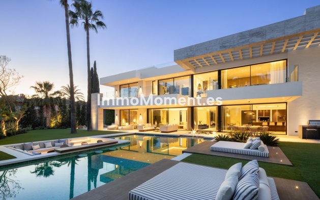 Wiederverkauf - Villa - Marbella - Nueva Andalucía