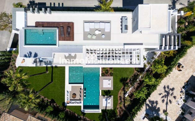 Wiederverkauf - Villa - Marbella - Nueva Andalucía