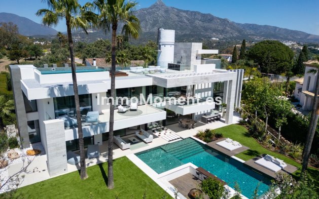 Wiederverkauf - Villa - Marbella - Nueva Andalucía