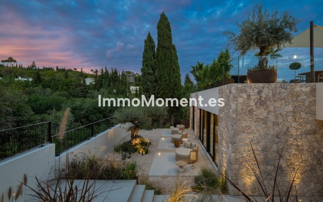 Wiederverkauf - Villa - Marbella - Nueva Andalucía