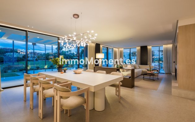 Wiederverkauf - Villa - Marbella - Nueva Andalucía