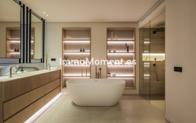 Wiederverkauf - Villa - Marbella - Nueva Andalucía