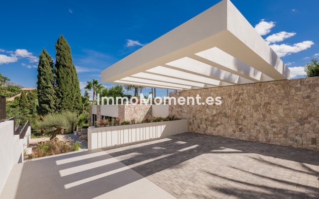 Wiederverkauf - Villa - Marbella - Nueva Andalucía
