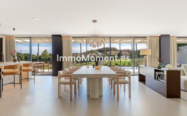 Wiederverkauf - Villa - Marbella - Nueva Andalucía