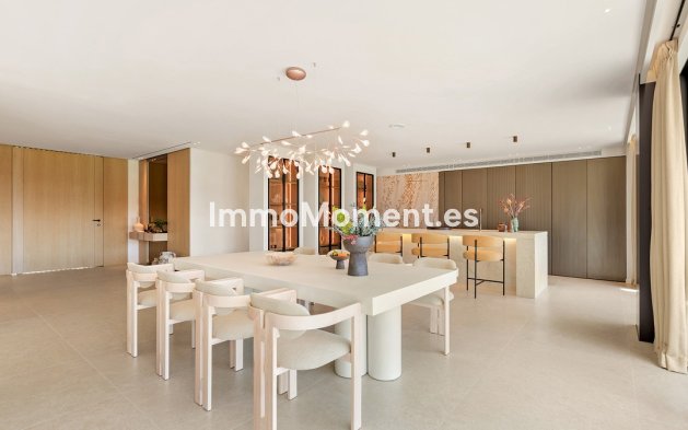 Wiederverkauf - Villa - Marbella - Nueva Andalucía