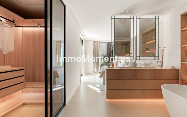 Wiederverkauf - Villa - Marbella - Nueva Andalucía