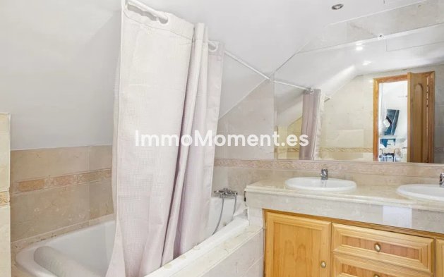 Wiederverkauf - Wohnung - Marbella - Nueva Andalucía