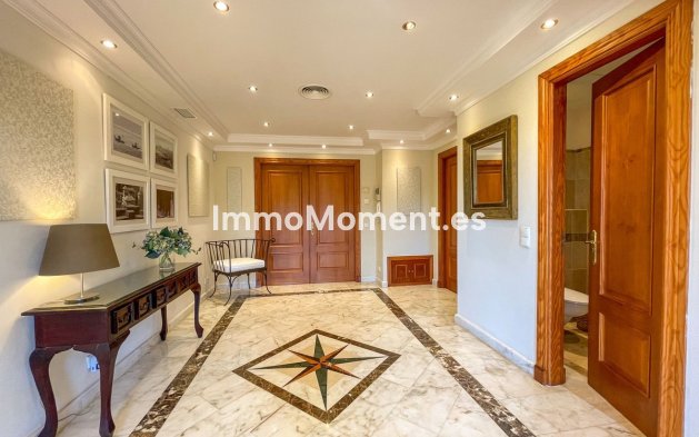 Reventa - Villa - Marbella - El Rosario