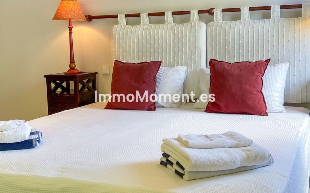 Reventa - Villa - Marbella - El Rosario