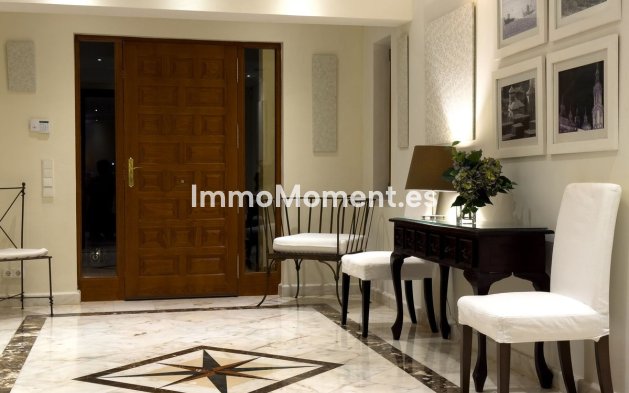 Reventa - Villa - Marbella - El Rosario