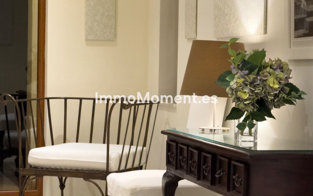 Reventa - Villa - Marbella - El Rosario