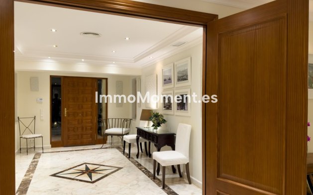 Reventa - Villa - Marbella - El Rosario