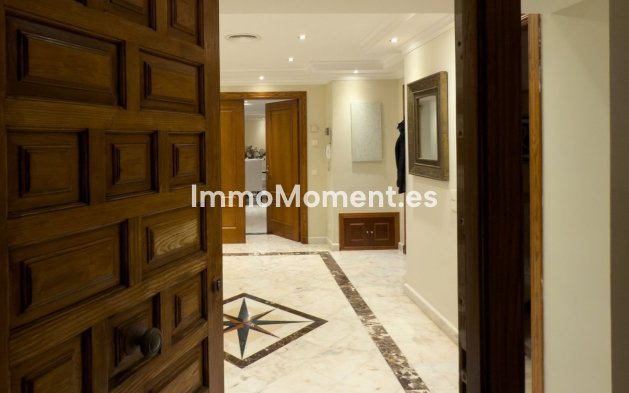 Reventa - Villa - Marbella - El Rosario