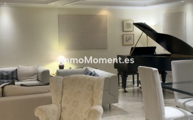 Reventa - Villa - Marbella - El Rosario