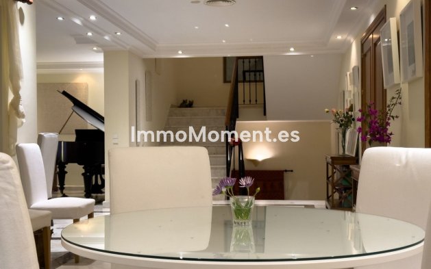 Reventa - Villa - Marbella - El Rosario