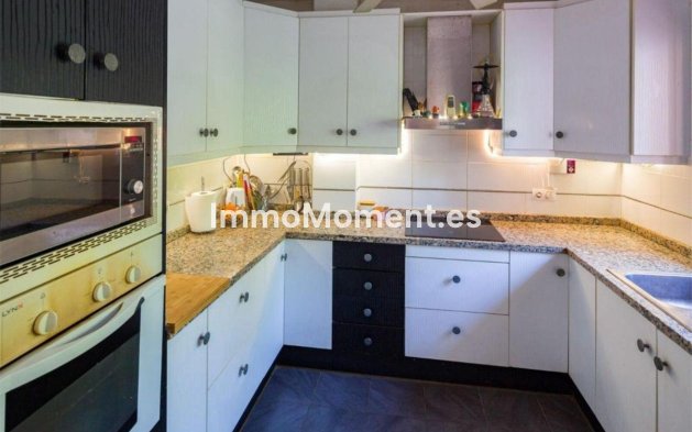 Resale - Villa - Marbella - El Rosario