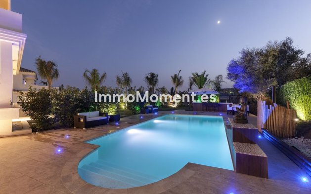 Wiederverkauf - Villa - Marbella - Nueva Andalucía