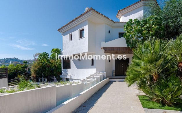 Wiederverkauf - Villa - Marbella - Nueva Andalucía
