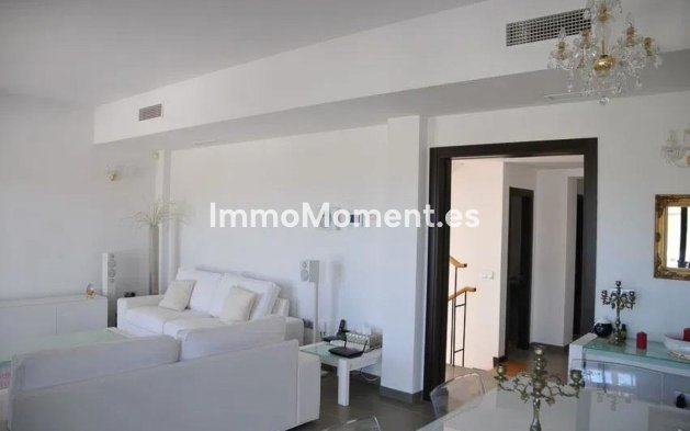 Bestaande woning - Villa - Estepona  - Estepona Centro