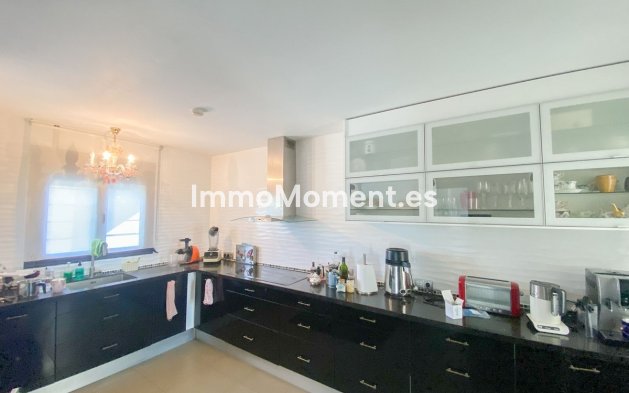 Bestaande woning - Villa - Estepona  - Estepona Centro