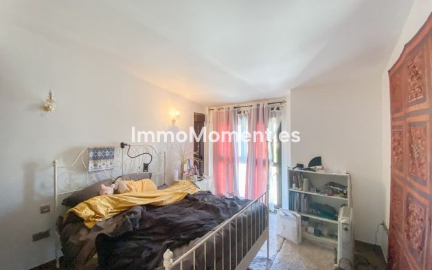 Bestaande woning - Villa - Estepona  - Estepona Centro