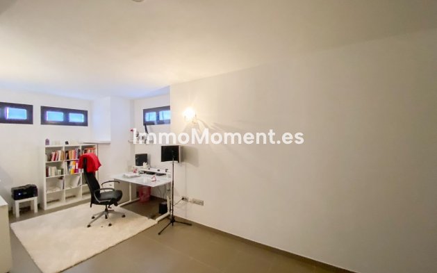 Bestaande woning - Villa - Estepona  - Estepona Centro