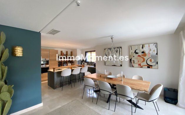 Reventa - Villa - Marbella - Elviria