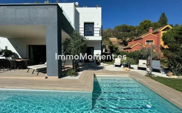 Reventa - Villa - Marbella - Elviria