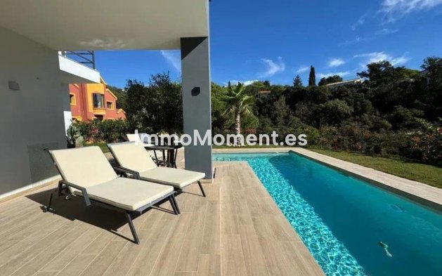 Reventa - Villa - Marbella - Elviria