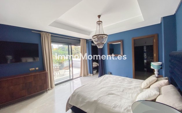 Reventa - Villa - Marbella - Elviria