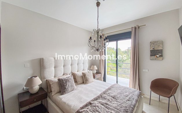 Reventa - Villa - Marbella - Elviria