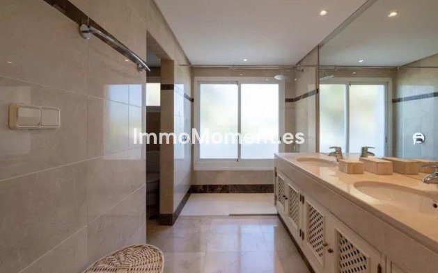 Wiederverkauf - Wohnung - Marbella - Puerto Banús