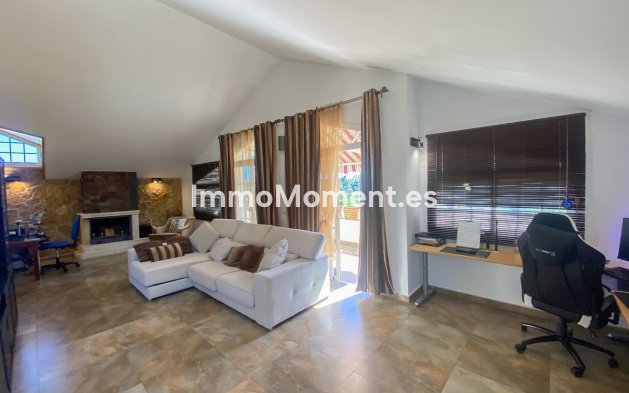 Resale - Villa - Marbella - Guadalmina Alta