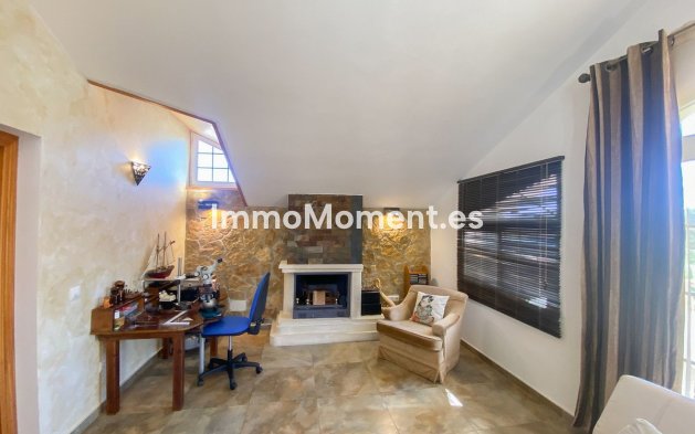 Resale - Villa - Marbella - Guadalmina Alta