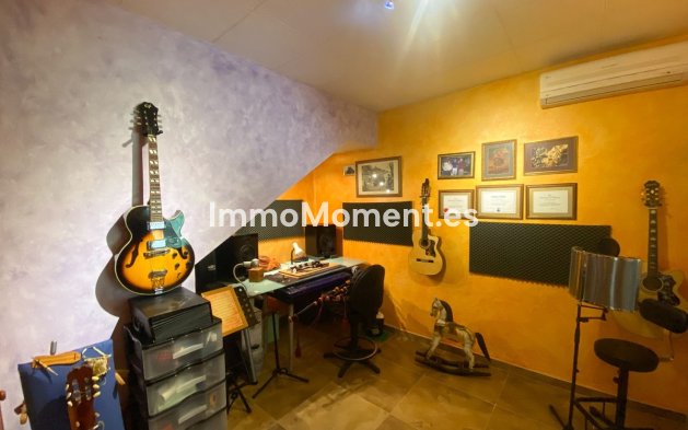 Resale - Villa - Marbella - Guadalmina Alta