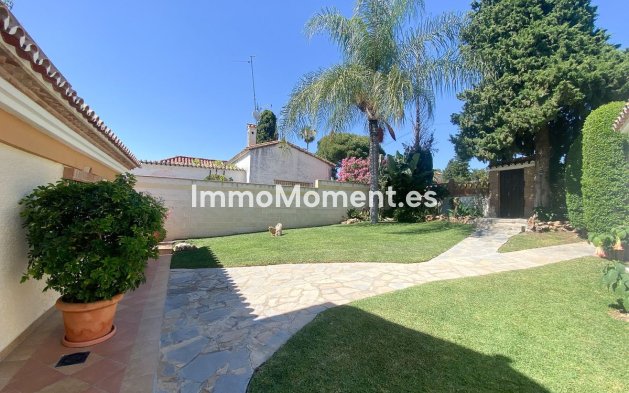 Resale - Villa - Marbella - Guadalmina Alta