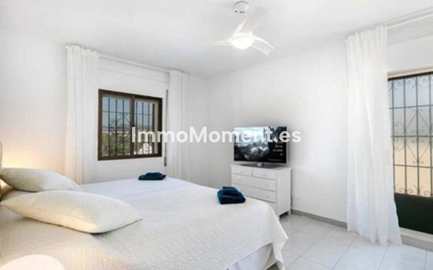 Wiederverkauf - Villa - Marbella - Nueva Andalucía