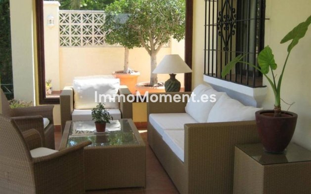 Wiederverkauf - Villa - Marbella - Nueva Andalucía