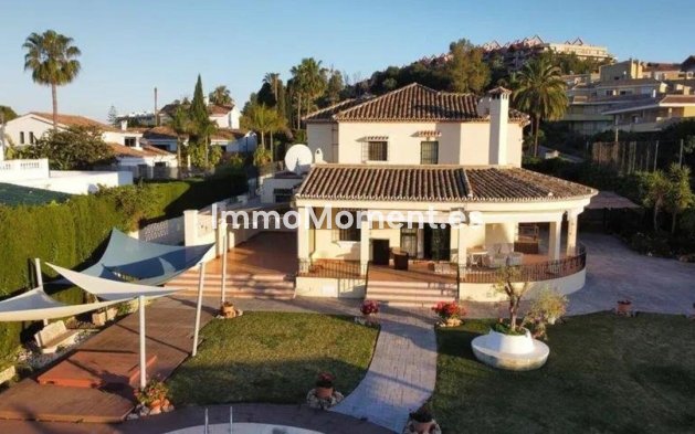 Wiederverkauf - Villa - Marbella - Nueva Andalucía