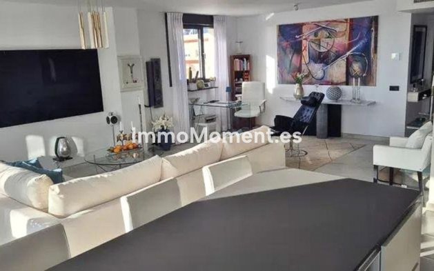 Wiederverkauf - Wohnung - Estepona  - Estepona Centro